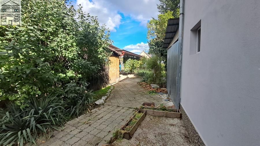 CASA cu anexa si spatiu comercial – de vanzare in BEIUS - 21