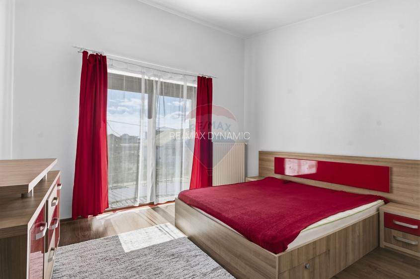 Casă cu 5 camere de inchiriat in Sofronea,Arad - 22