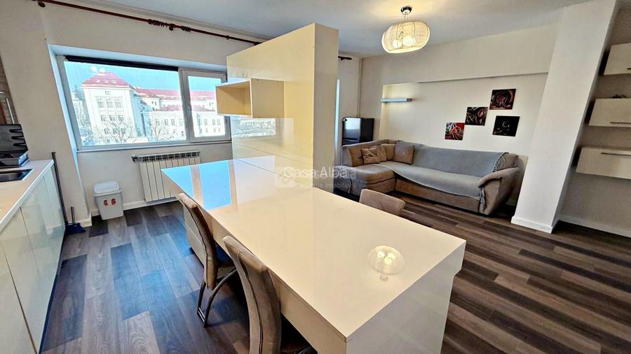 Independentei - vis-a-vis UMF, 3 camere mobilat si utilat - 6