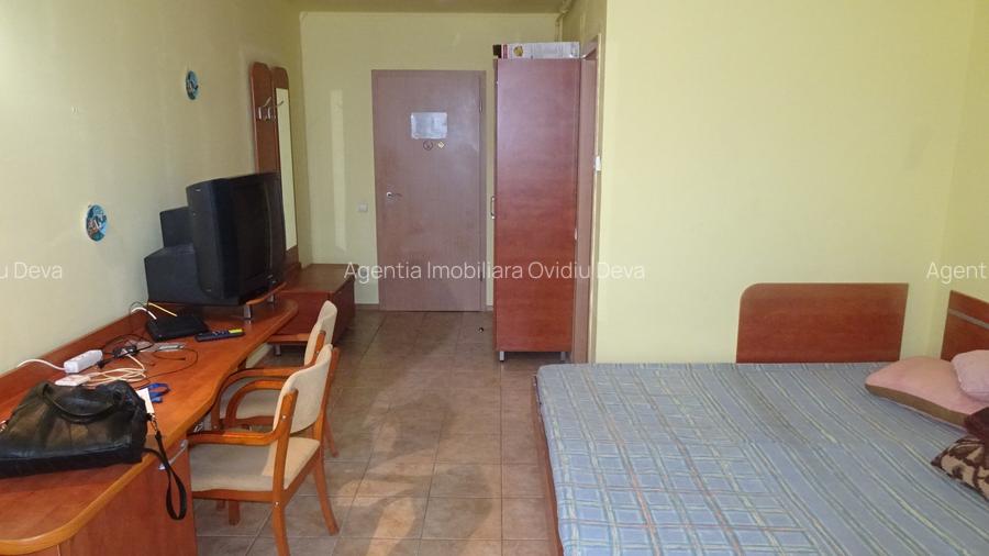 Vand garsoniera in Deva, zona Gojdu (Viitorului), etaj 1, bloc mai nou, - 3