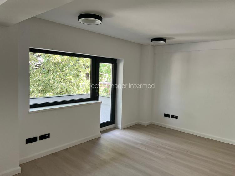 Domeni-Casin  inchiriere spatii birou - 2