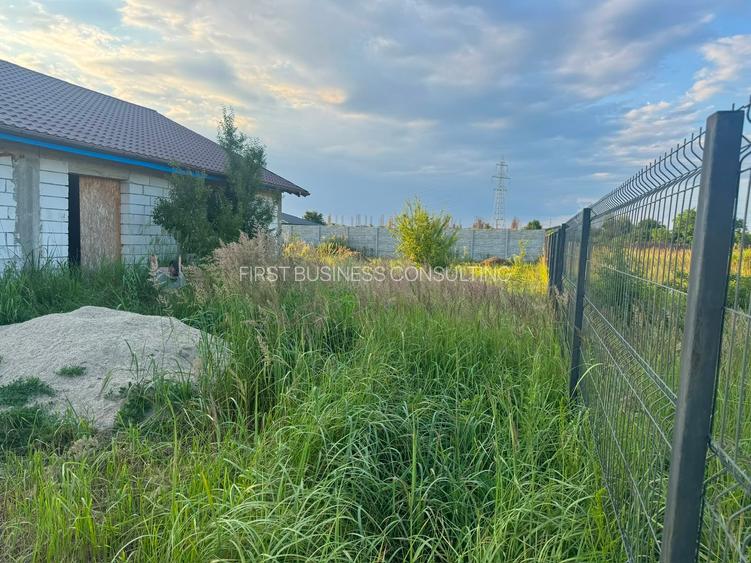 Casa Peris  zona Cocioc  (Nefinalizata) , langa terenul de Golf Bucharest - 3