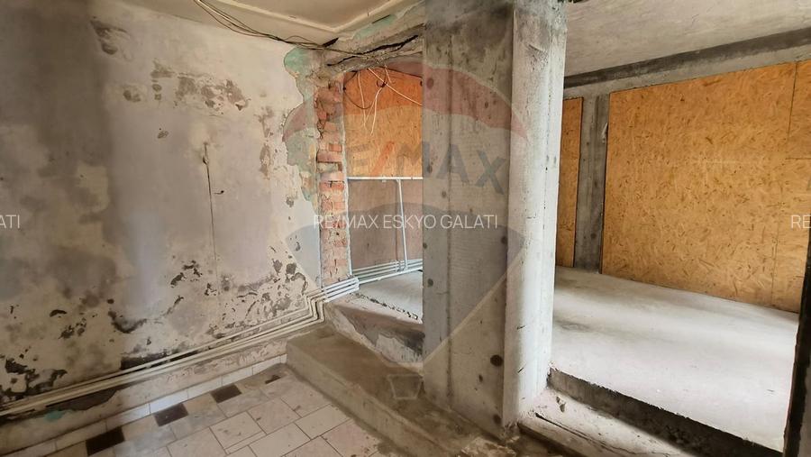 Casă cu teren de vânzare în cartierul Vadul Ungurului - Galați - 14