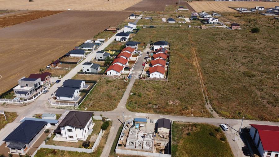 Teren Intravilan In Comuna Berceni | utilitati: curent | #UG5.1E - 7