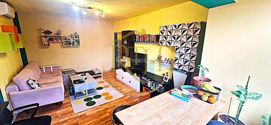 Vand apartament cu 4 camere in zona spitalul judetean,comision ,,0'' - 2