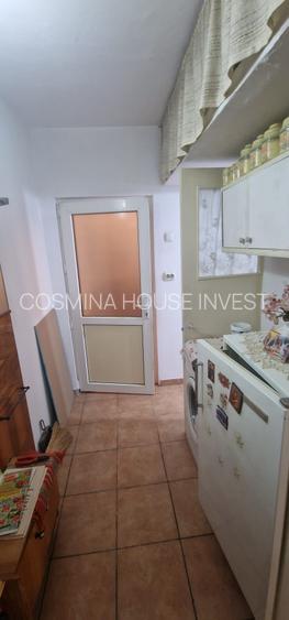Malu Rosu se vinde la parter apartament semidecomandat,2camere,pret 42000 euro. - 3