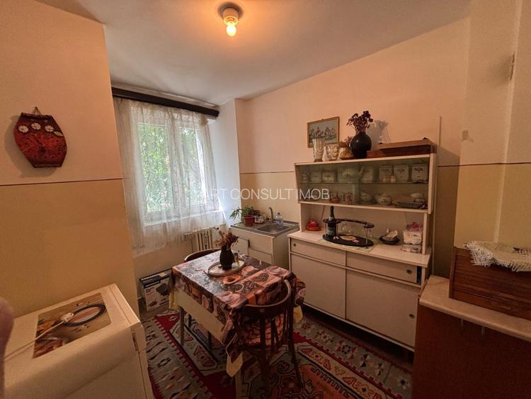 Apartament 2 Camere | Giurgiu | Necesita Renovare | Palatul Copiilor| Comision 0 - 9