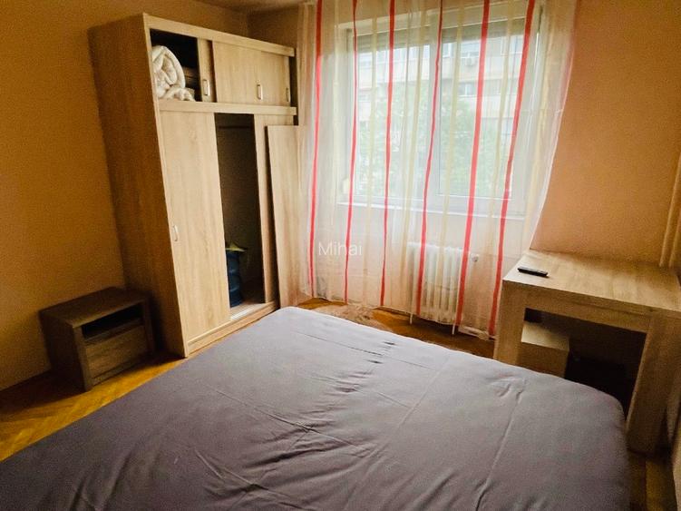 Inchiriez apartament 3 camere, decomandat, ultracentral, etaj 3/10 Bd. Magheru O - 4