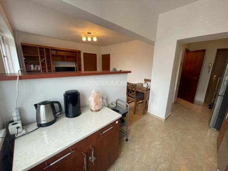 Piata Domenii, 3 camere deosebit, etaj 6, bloc reabilitat, 70 mp, vedere spate - 23