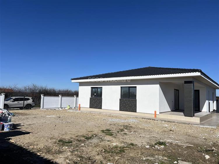 RECO casa moderna 4 camere Cheriu - 17