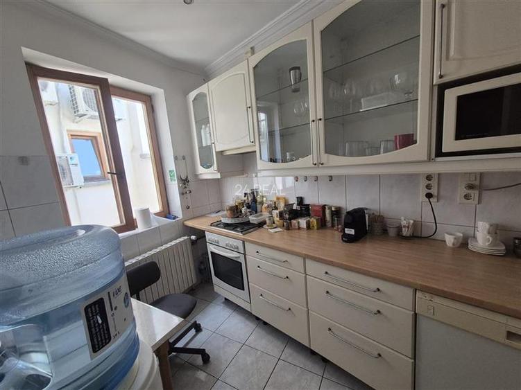 Vila interbelica renovata - de inchiriat pentru birouri - 9