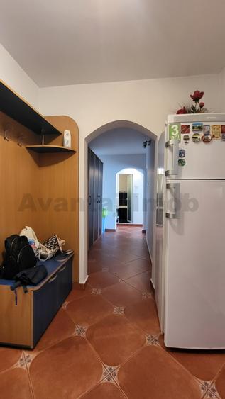 Crangasi, centrala proprie, zugravit recent