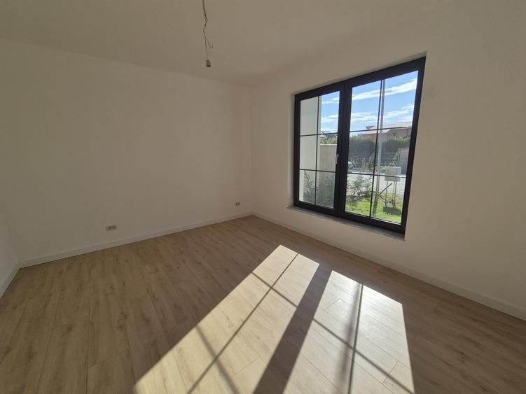 Casă nouă, la sol, 160 mp, teren 420 mp, Via Carmina, comision 0%