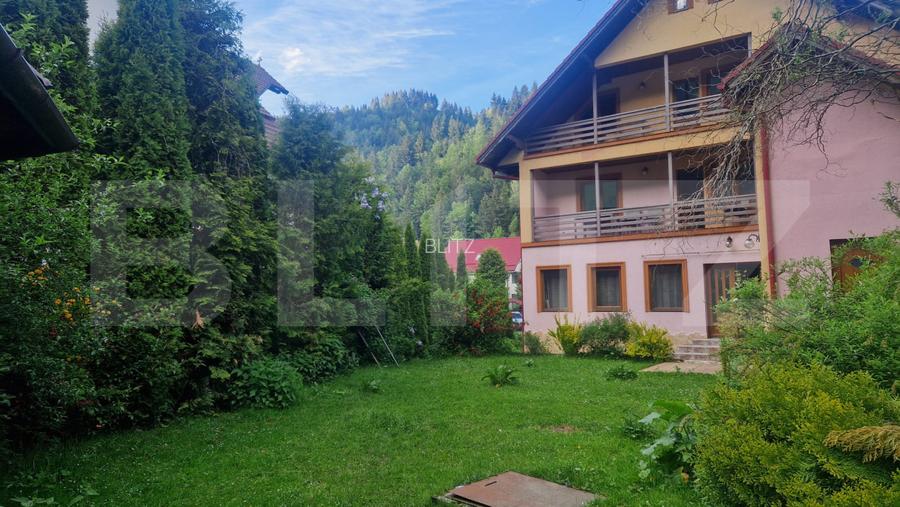 Vila in Moeciu de Sus -12 camere teren 4780 mp- bonus 2000 mp teren - 2