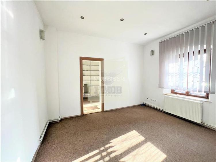 Spatiu de birouri cu 5 camere in zona centrala din Sibiu - 11