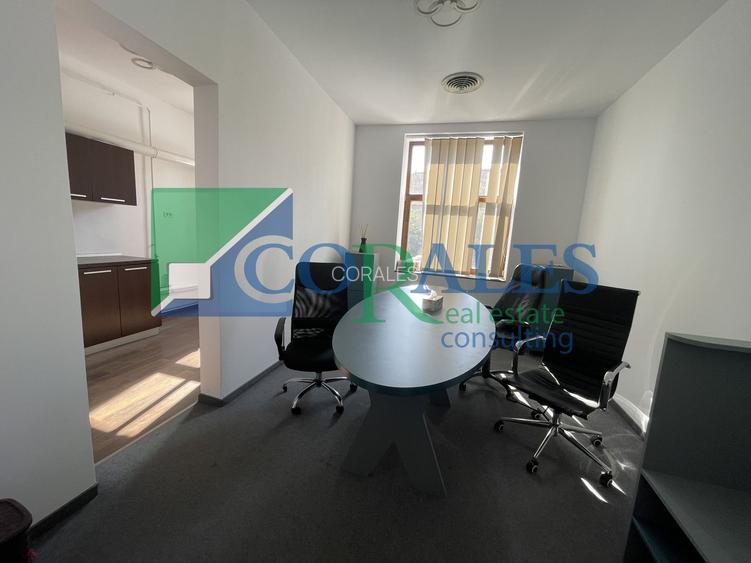 INVESTITIE. Etaj 1, 5 camere, 200 mp utili, 3 Ap. in cladire, 3 locuri parcare - 7