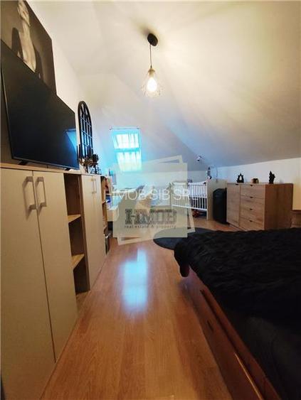 Apartament 52 mp pe 2 niveluri in  Vasile Aaron - 10