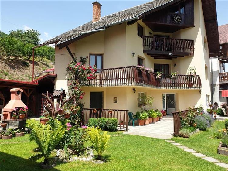 Tur 3D! Pensiune in areal pretios, Moieciu, Bran, Brasov - 14