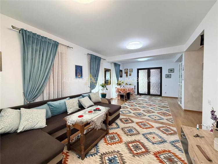Casa Individuala - 4 camere - 2 bai - 575mp teren - 21