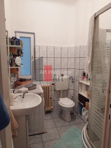 Apartament cu trei camere de vanzare-Piata Victoriei - 6