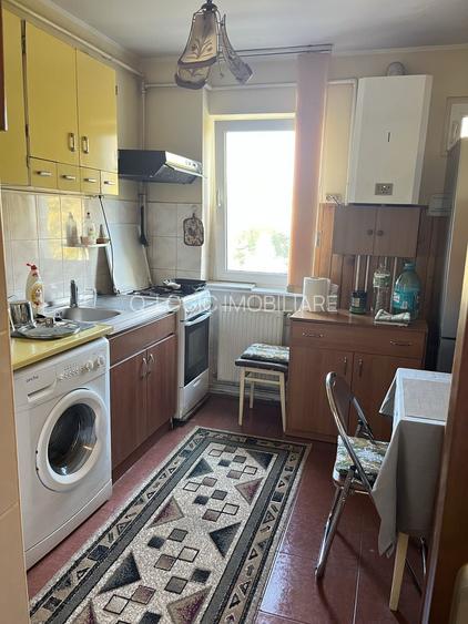 Apartament 2 camere semimobilat zona Astra - Planete - 3