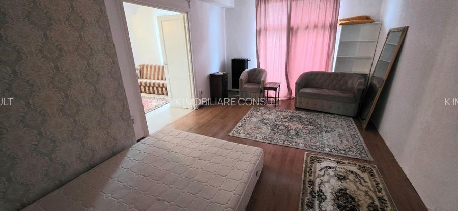 Central str. Doamnei apartament 3 cmaere de inchiriat - 4