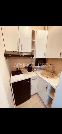 De vanzare Garsoniera,  Universitate Metrou, sector 2 - 4