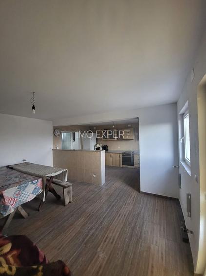 Casa de vanzare in Sântimbru - 2