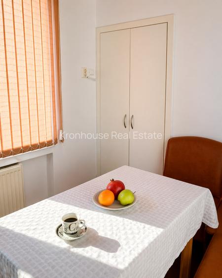 Onix | 2 camere decomandat | vedere Tampa | mobilat | - 4