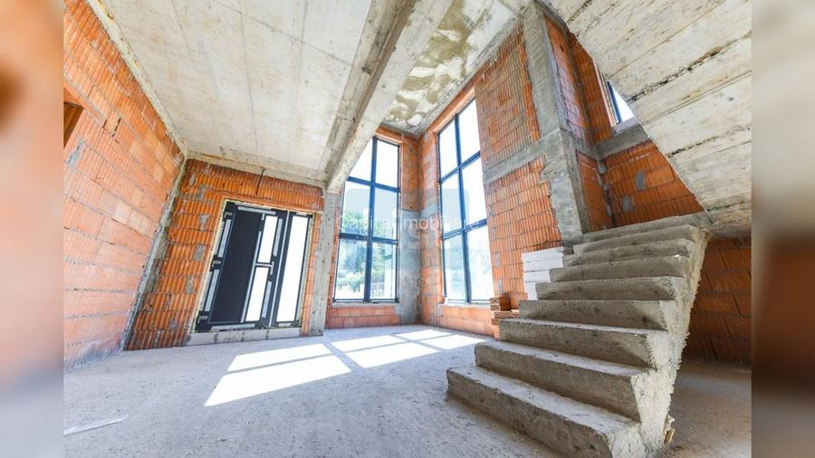 Casa Individuala | Roata Faget | Vitraje ample - 7