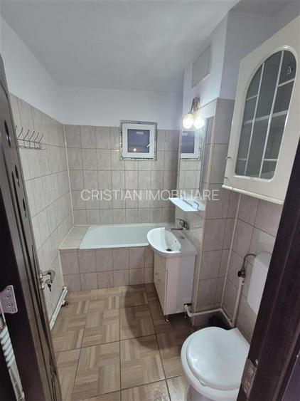 LIBER! 3 camere, confort 1 decomandat, etaj 3, Obor - Dinamo - 9