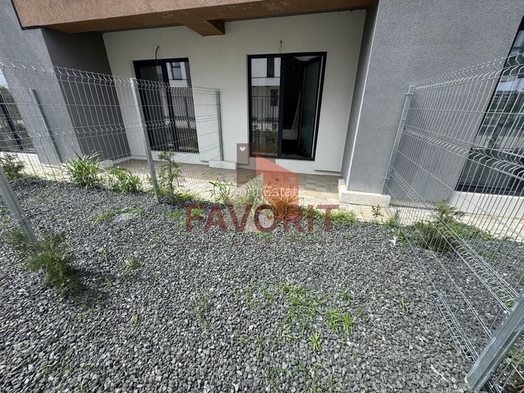 Mobilat si utilat. 2 locuri de parcare. Curte privata in CF - 9