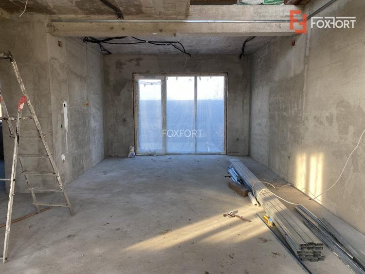 Casa tip triplex cu 2  camere de vanzare in Sanandrei - 2