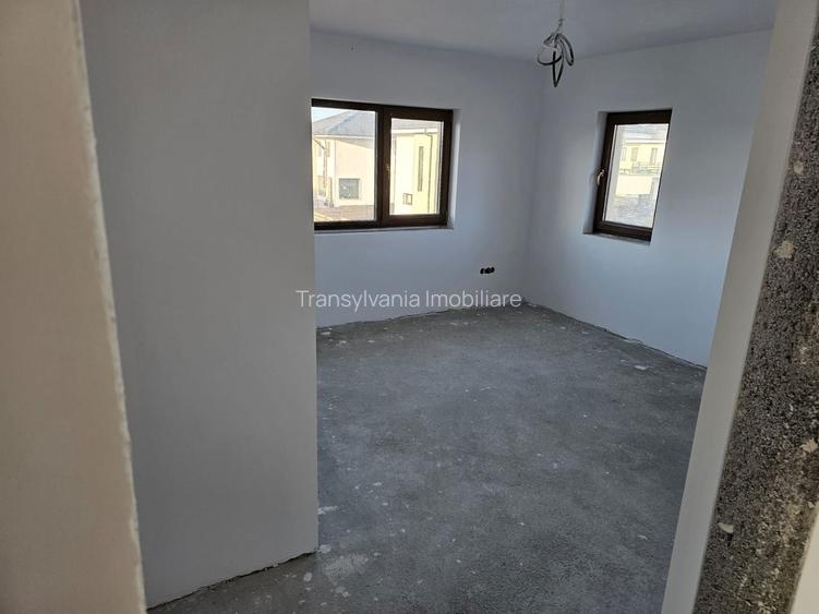 Casa de vanzare in Dezmir | 149 utili | 2 parcari - 13