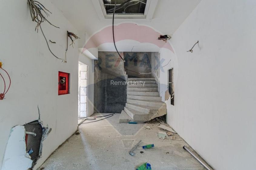 Activ Hotelier SubEvaluat | 18.000 mp construiti | 3 ha teren | BRASOV - 19