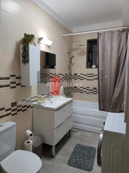 Ofer spre inchiriere apartament 2 camere si loc de parcare!Rezidential Apusului - 6