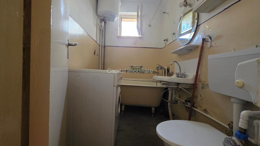 Apartament etaj 1, Licee - 6