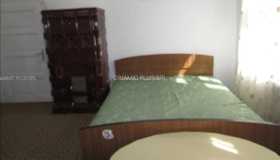 Camera de inchiriat unei studente - 3