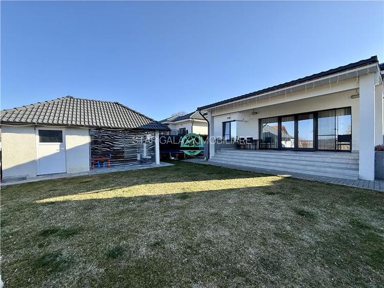 Casa cu 4 camere de vanzare, 125 mp utili si 550 mp teren in Corunca - 2