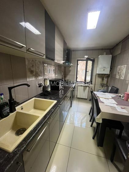 Apartament 3 camere Pictor Grigorescu  - etaj 1 - 73 mp - 3