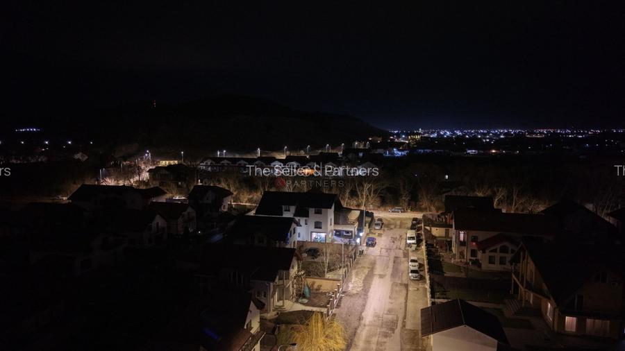 Teren intravilan - 27