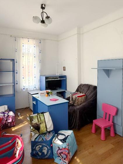 Casa de inchiriat cu teren 800 mp zona Mall VItan, ideal gradinita, after-school