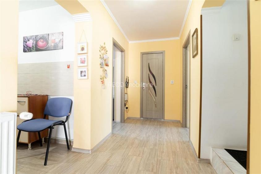 RECO Casa singur in curte, zona Centrala - 20