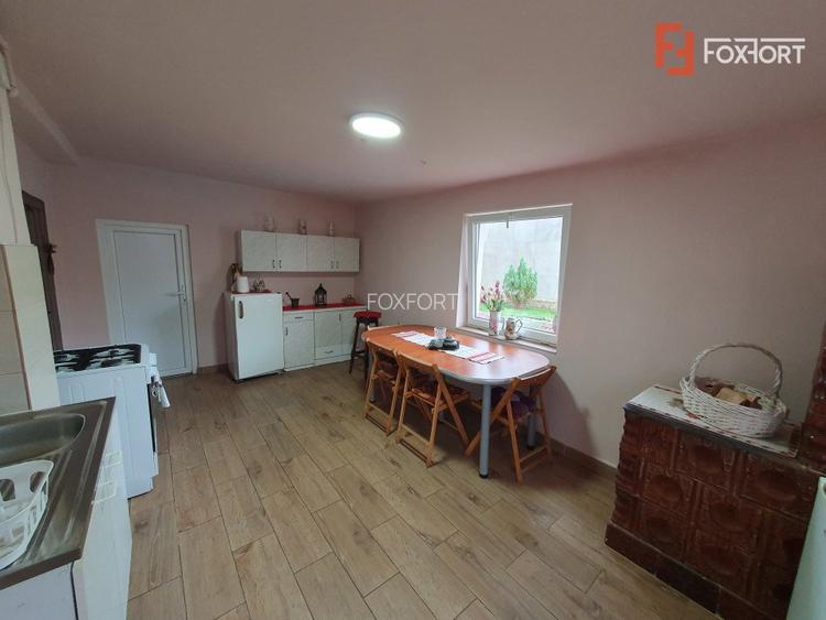 Oportunitate de investitie: 2 case total 8 camere si SAD - Freidorf - 35