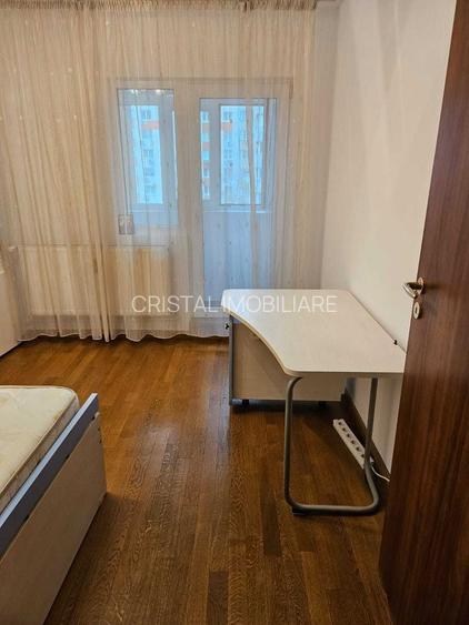 Apartament 3 camere de inchiriat, decomandat, parcare, Bulevardul Ghencea - 7