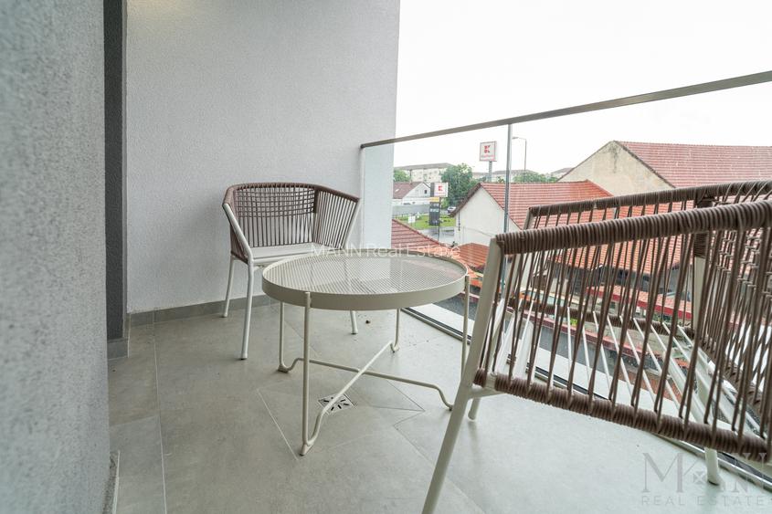 Apartament 2 camere, terasa | De închiriat | Bloc Verde, str. Clujului - 9