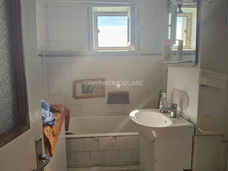 4 camere, 80 mp, etaj 2, Decomandat - Plantelor - 8