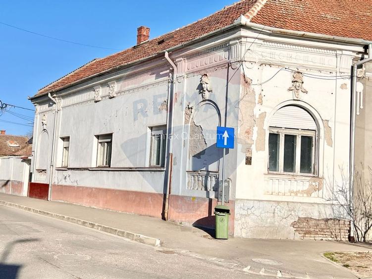 De vânzare casă cu 4 camere, Ultracentral, str Mihai Eminescu - 18
