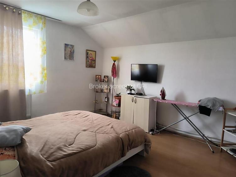 Casa de vanzare,Buturugeni, pret mic - 19