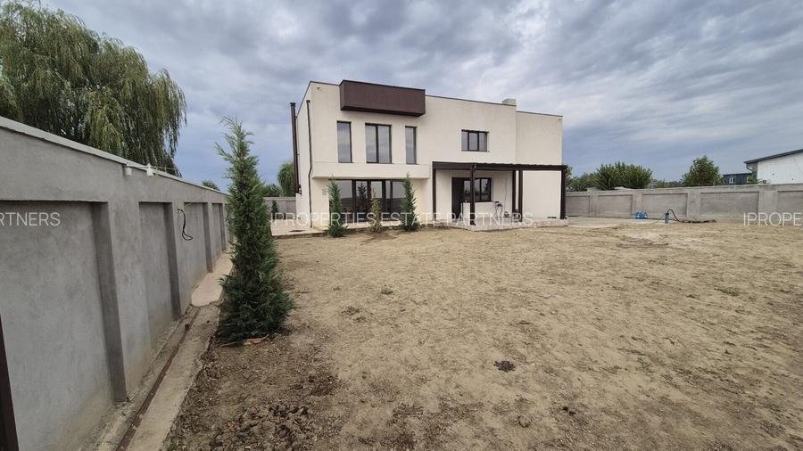 Casa de vanzare Comuna 1 Decembrie - 25